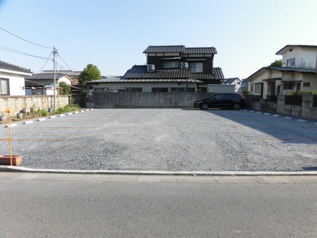 戸祭2丁目の外観・駐車場イメージ1枚目