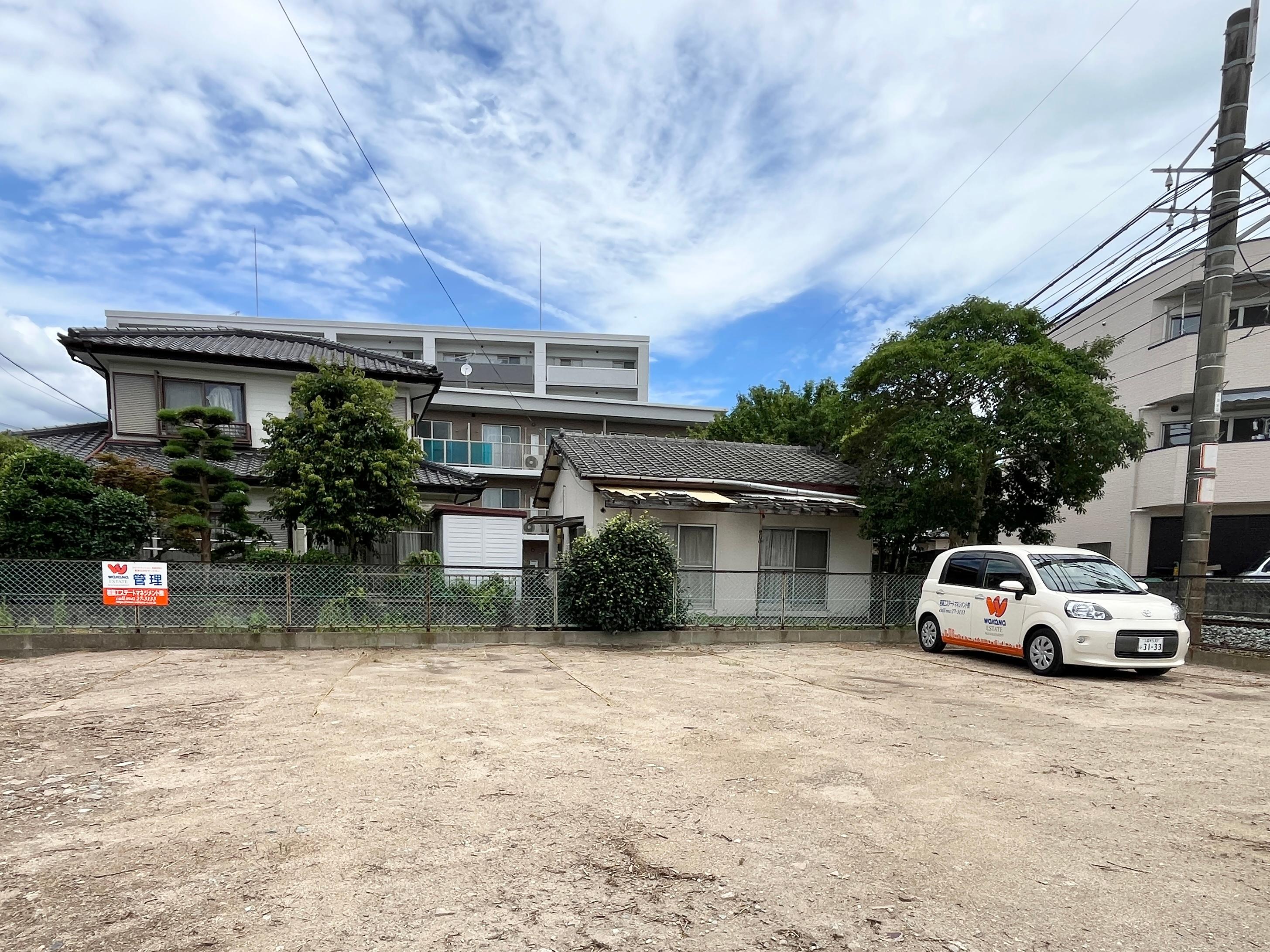津福本町若菜エステート月極駐車場の外観・駐車場イメージ3枚目
