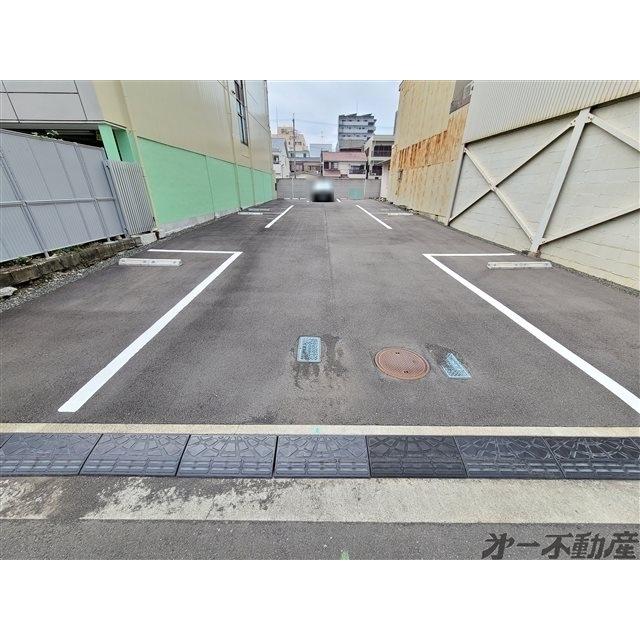 PD新通1丁目月極駐車場の外観・駐車場イメージ2枚目
