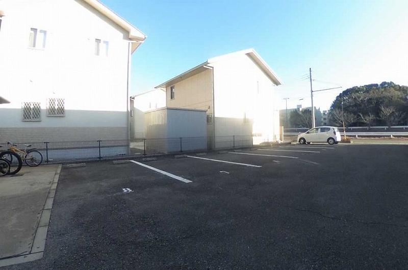 エスポワール(27683)の外観・駐車場イメージ1枚目
