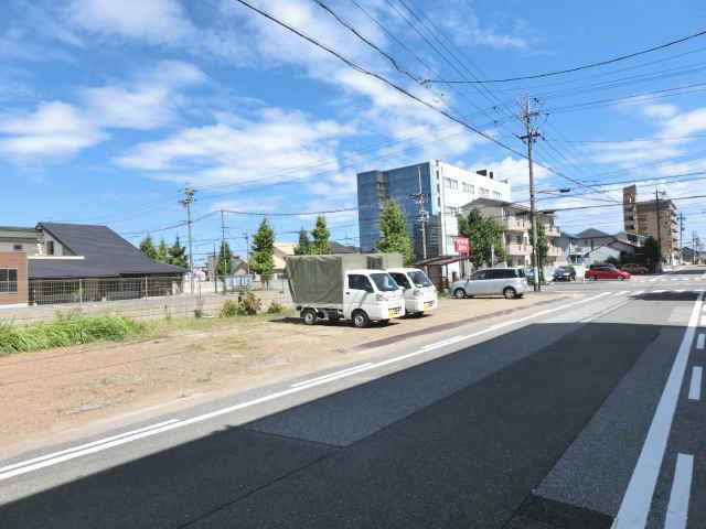 ワイズ・音羽 第8駐車場の外観・駐車場イメージ2枚目