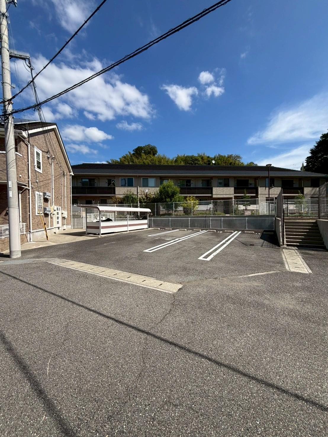 シャトーシモハタ駐車場（南側区画）の外観・駐車場イメージ1枚目