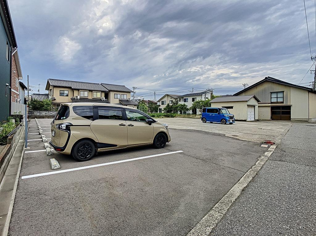 浅野本町Ｓパーキングの外観・駐車場イメージ1枚目