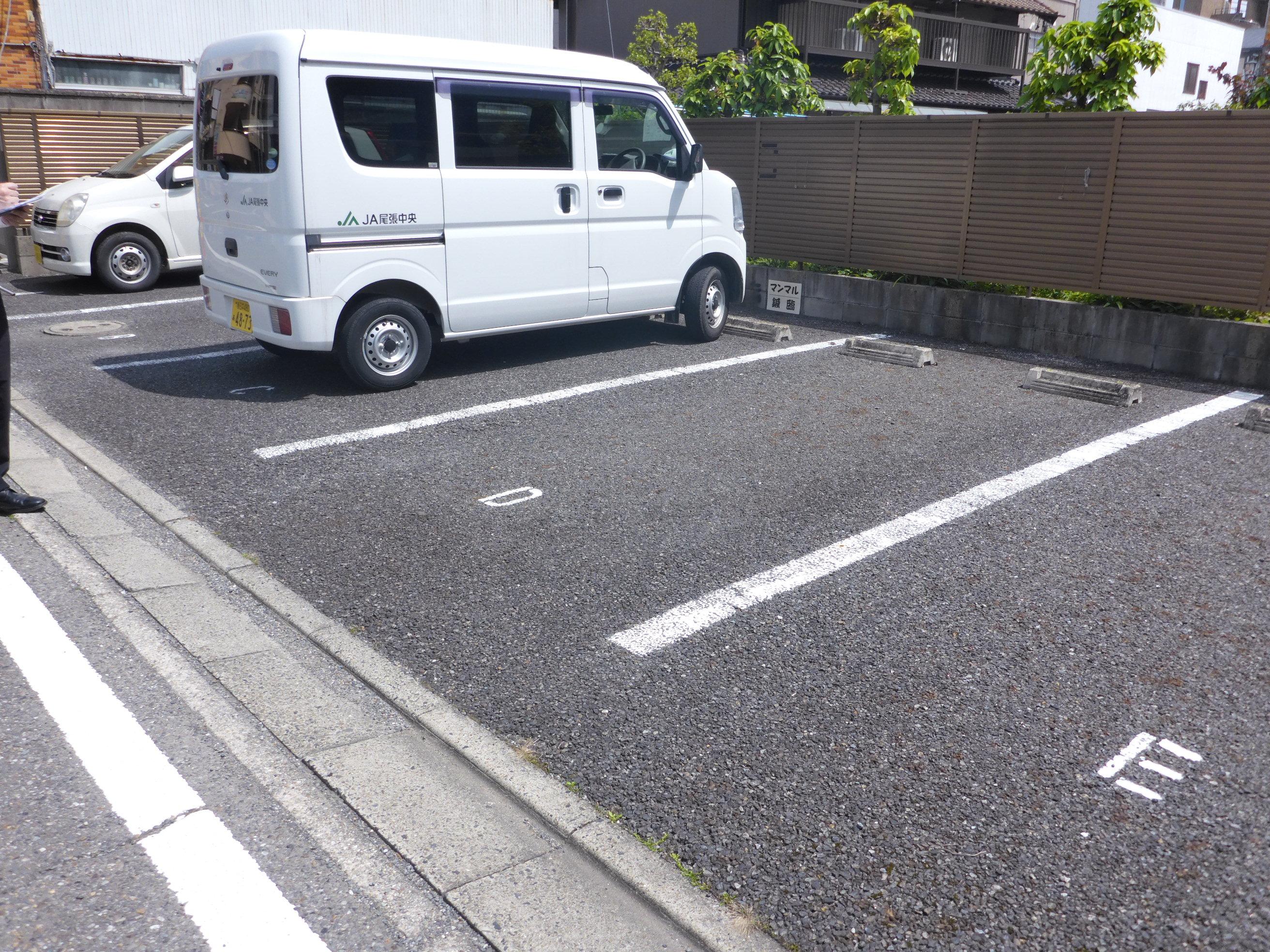 J-727の外観・駐車場イメージ1枚目