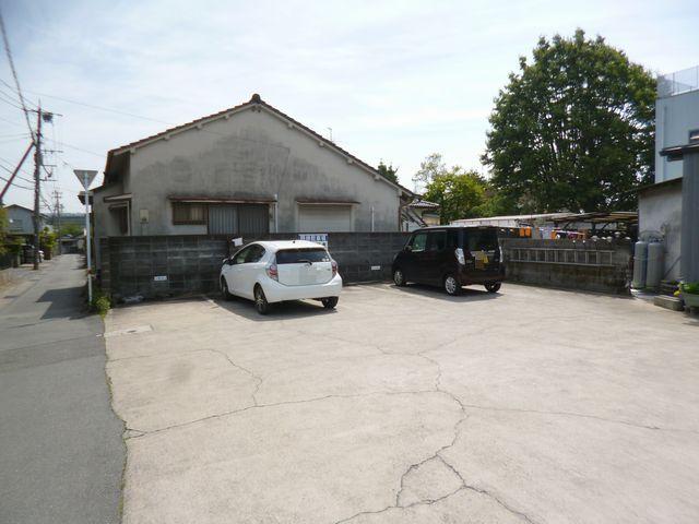 中山駐車場の外観・駐車場イメージ1枚目