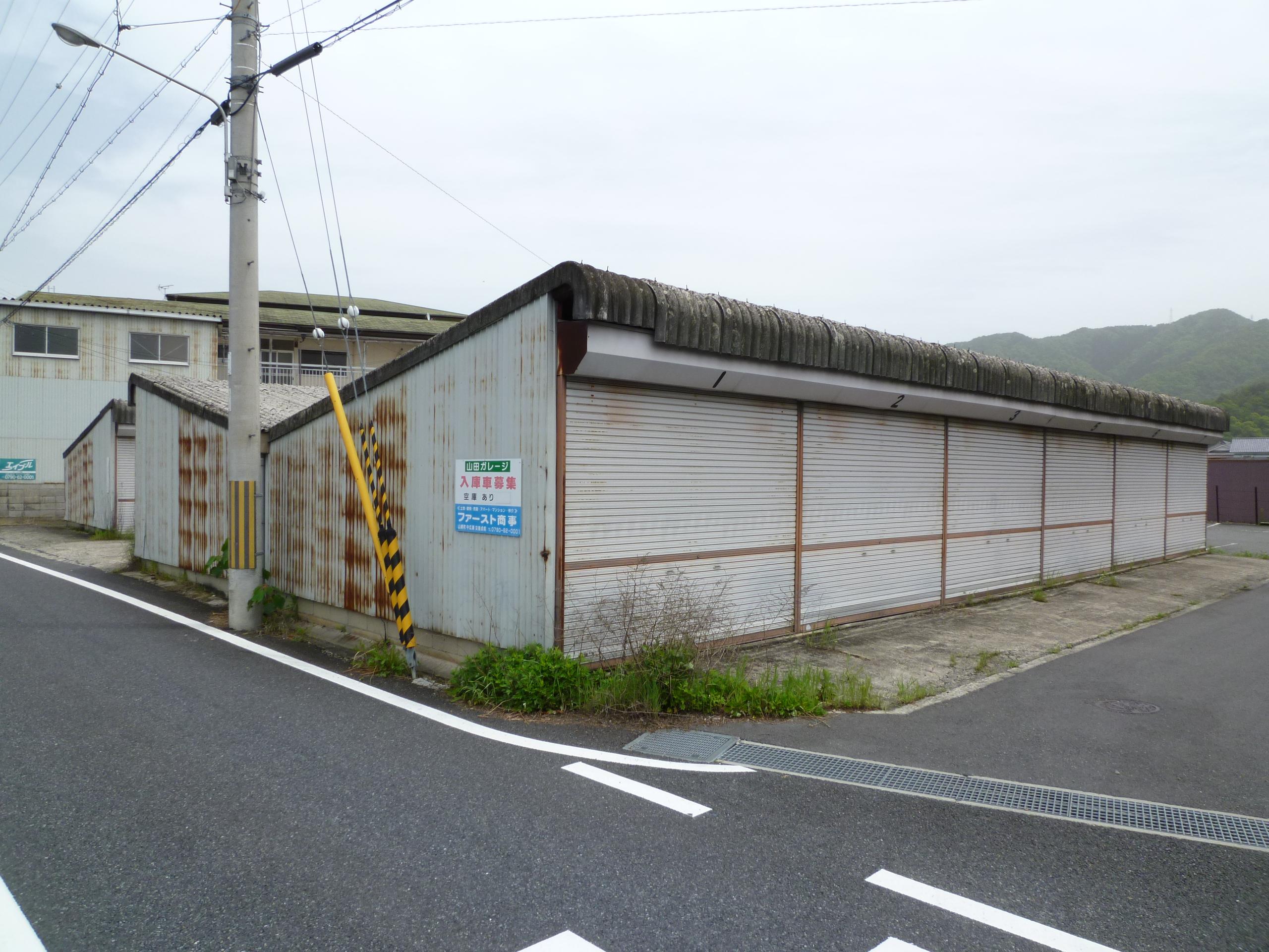 中尾ガレージの外観・駐車場イメージ2枚目