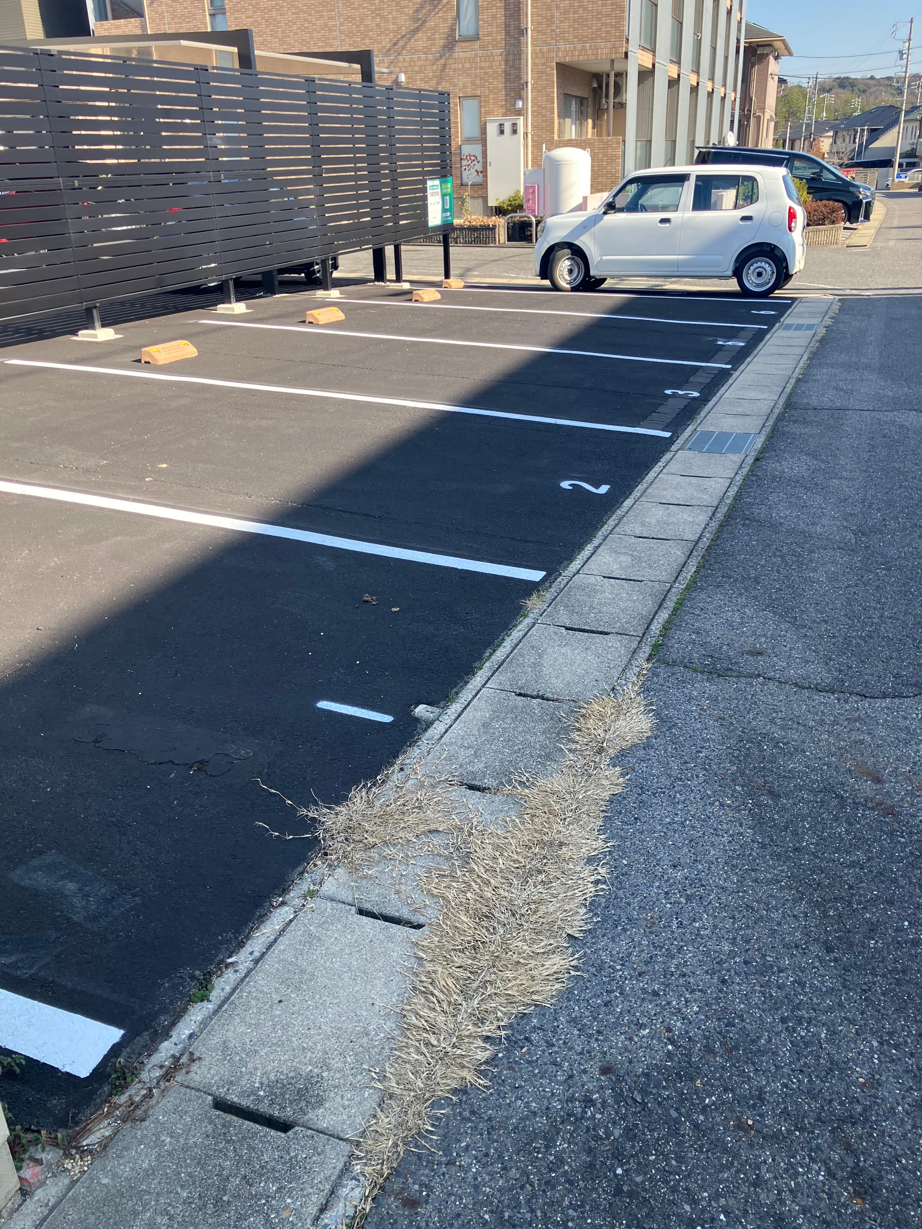 520030の外観・駐車場イメージ2枚目