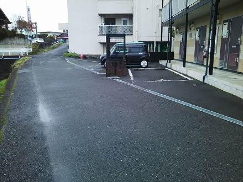 メゾン　ド　ルピナス(31295)の外観・駐車場イメージ1枚目