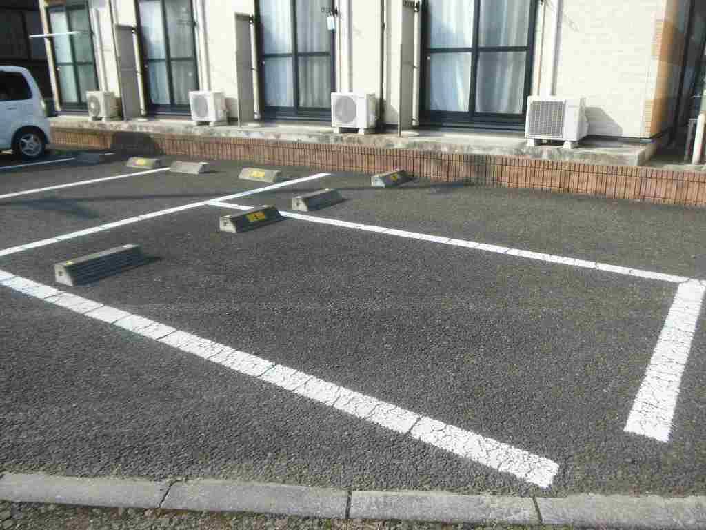 サンモール(34026)の外観・駐車場イメージ1枚目