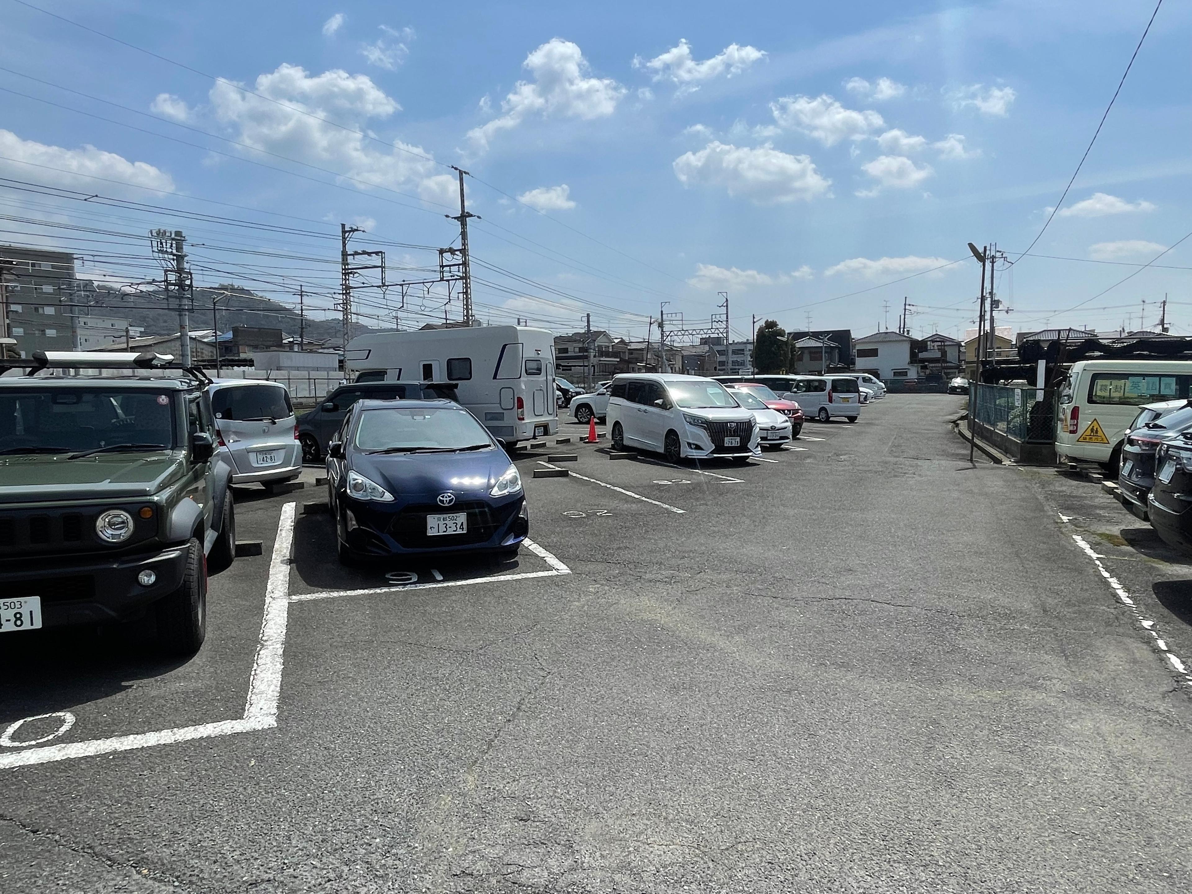 平野ガレージの外観・駐車場イメージ2枚目