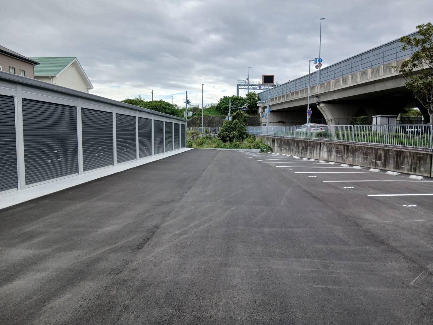 Maison milletガレージの外観・駐車場イメージ3枚目