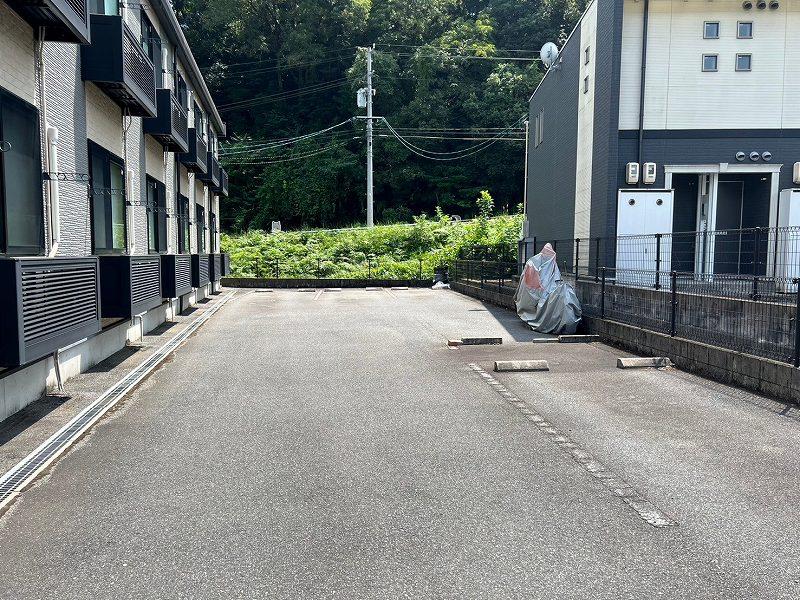 亀山(35798)の外観・駐車場イメージ1枚目
