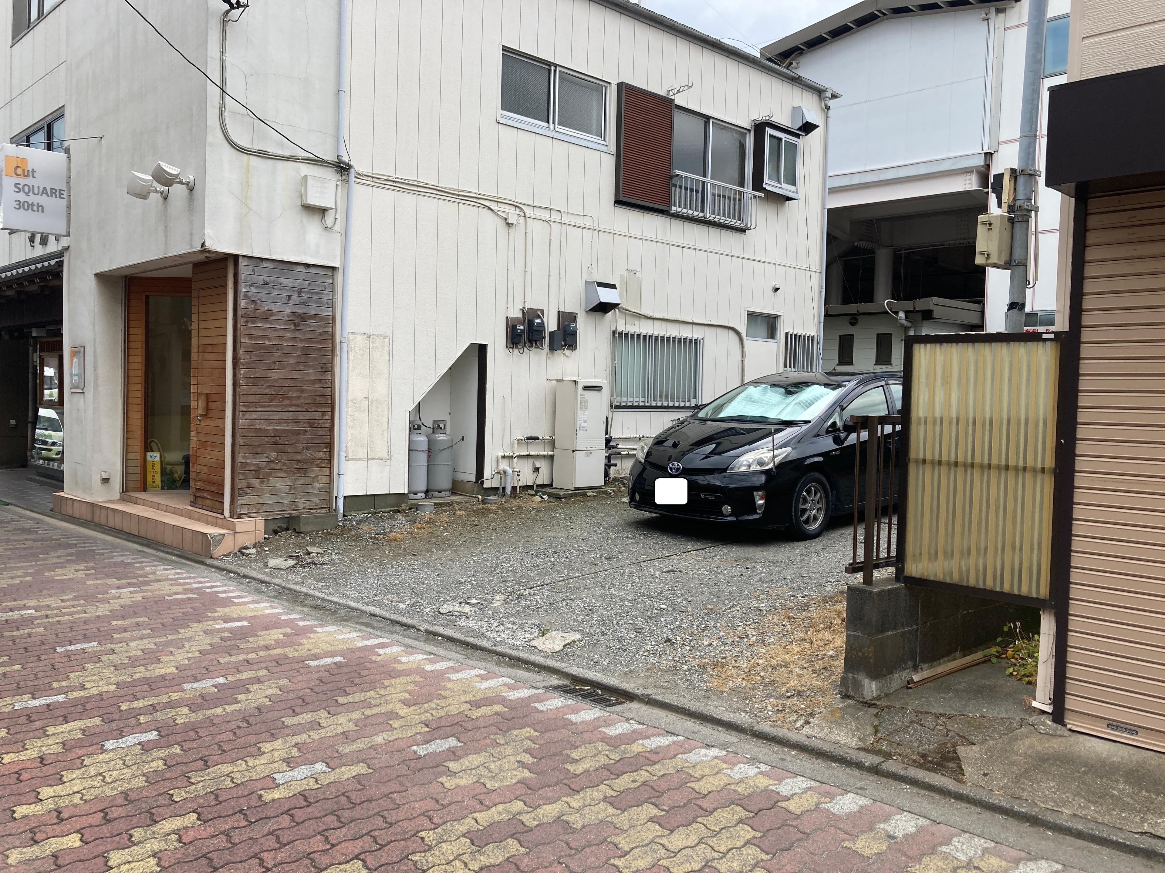 桜ヶ丘駅前パーキングの外観・駐車場イメージ1枚目