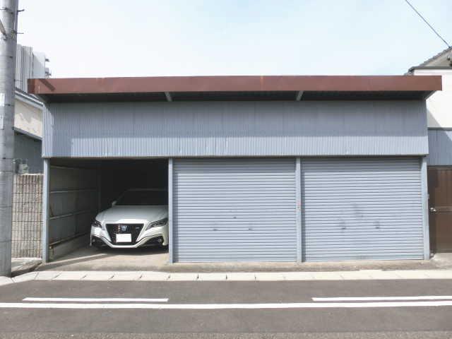 ワイズ・桜 第2駐車場ガレージの外観・駐車場イメージ1枚目