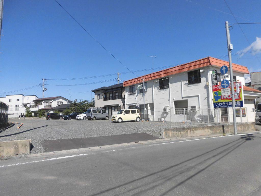 パーク四軒町の外観・駐車場イメージ1枚目