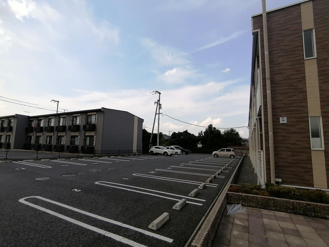 ルミナーレⅡ(54344)の外観・駐車場イメージ2枚目