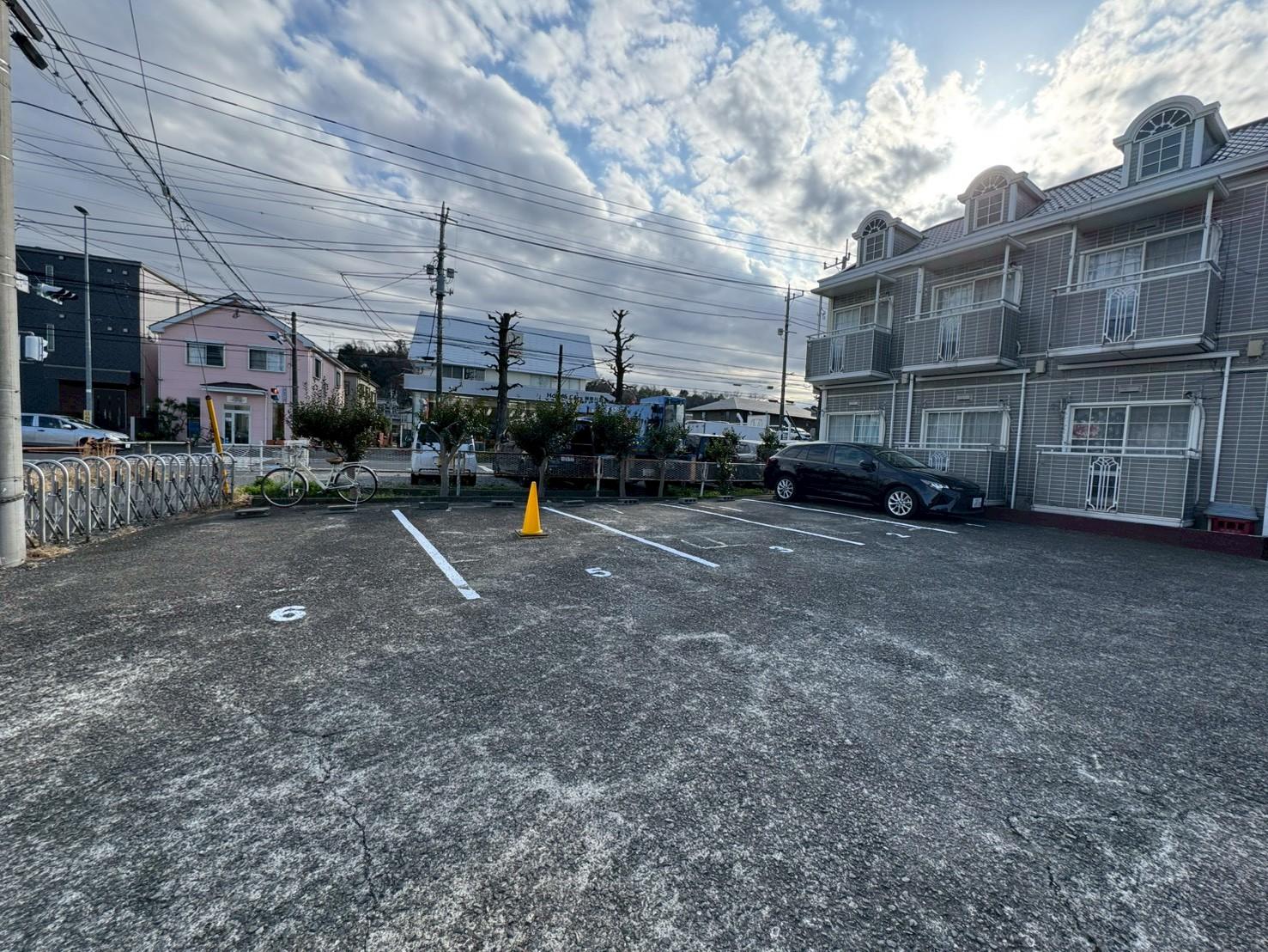 ｻｻﾞﾝｶ東駐車場の外観・駐車場イメージ1枚目