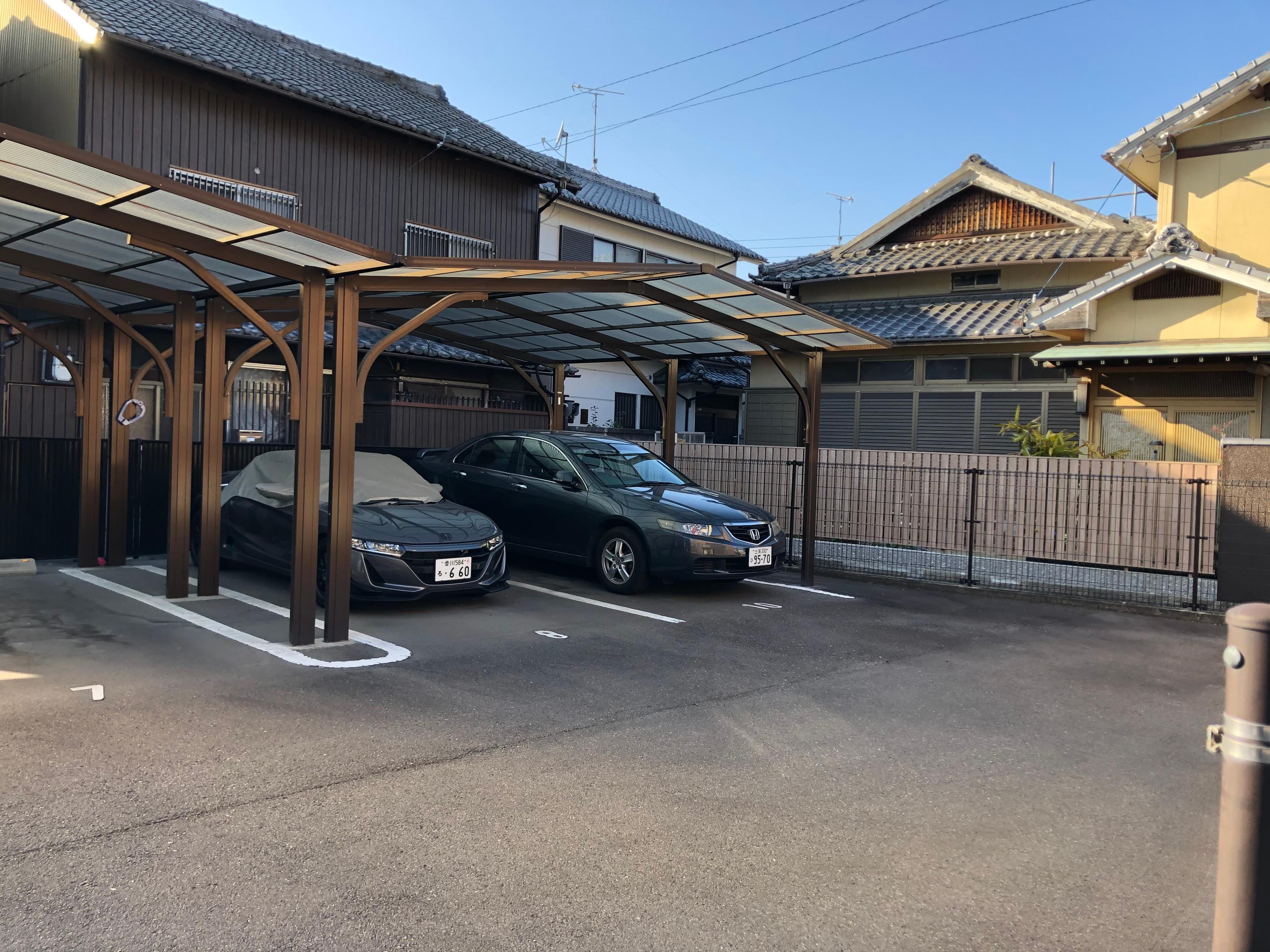 寿カーポートの外観・駐車場イメージ2枚目