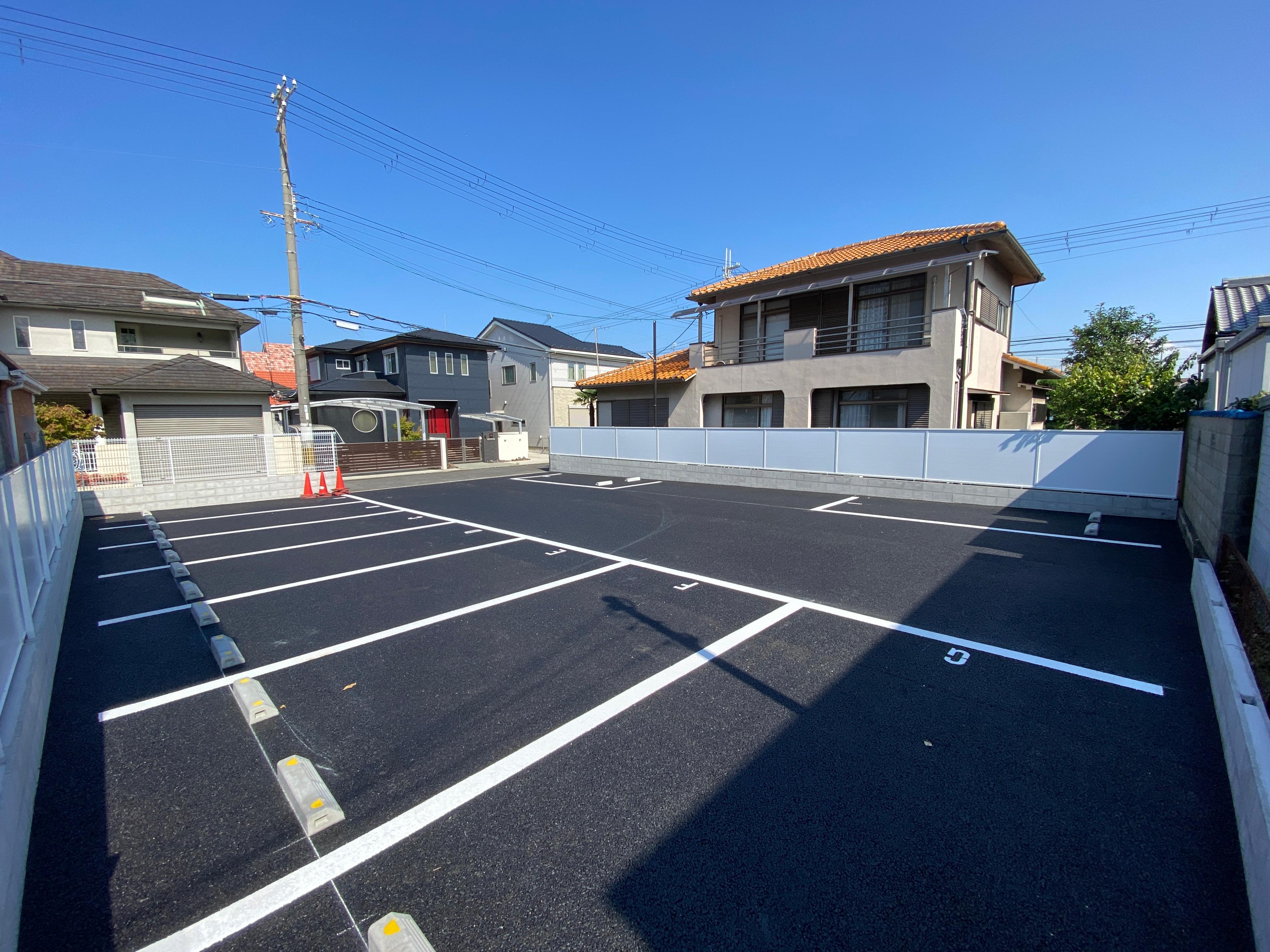 寺本駐車場の外観・駐車場イメージ2枚目