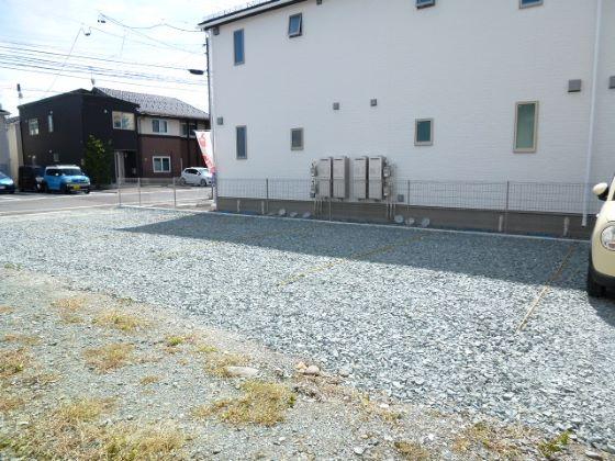 岩泉様月極駐車場の外観・駐車場イメージ2枚目
