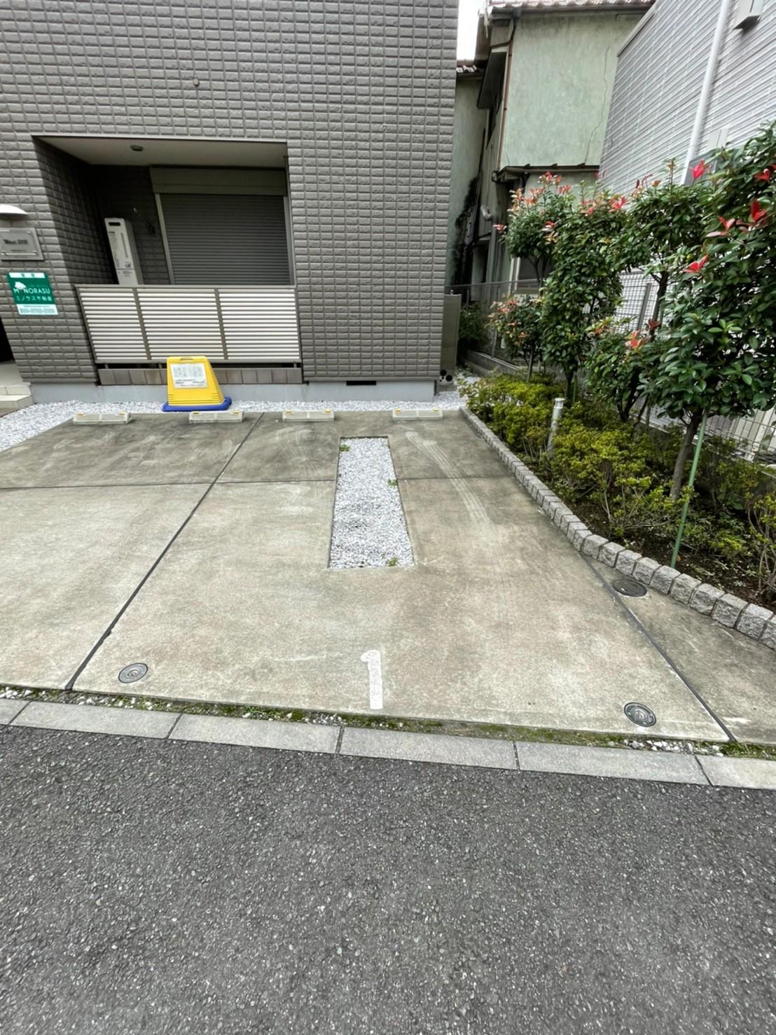 Ｗｅｓｔ　 ３１５　駐車場の外観・駐車場イメージ2枚目