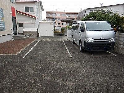 ナカマチ(38538)の外観・駐車場イメージ1枚目