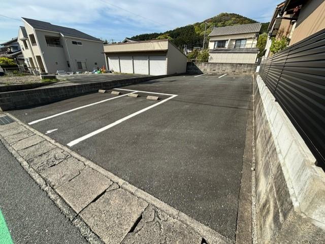 二本木(23545)の外観・駐車場イメージ1枚目