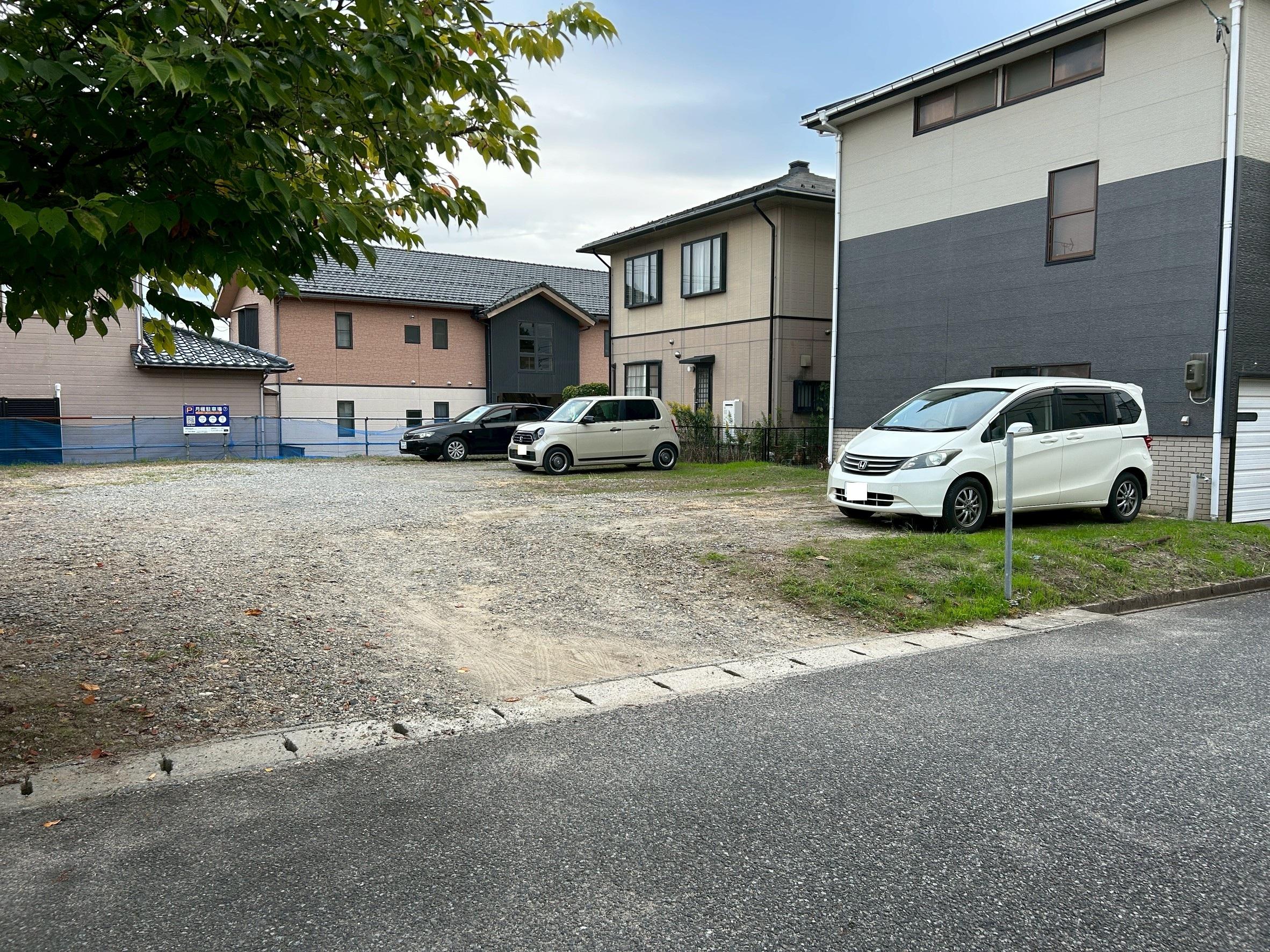 7.伊藤Ｂガレージの外観・駐車場イメージ3枚目