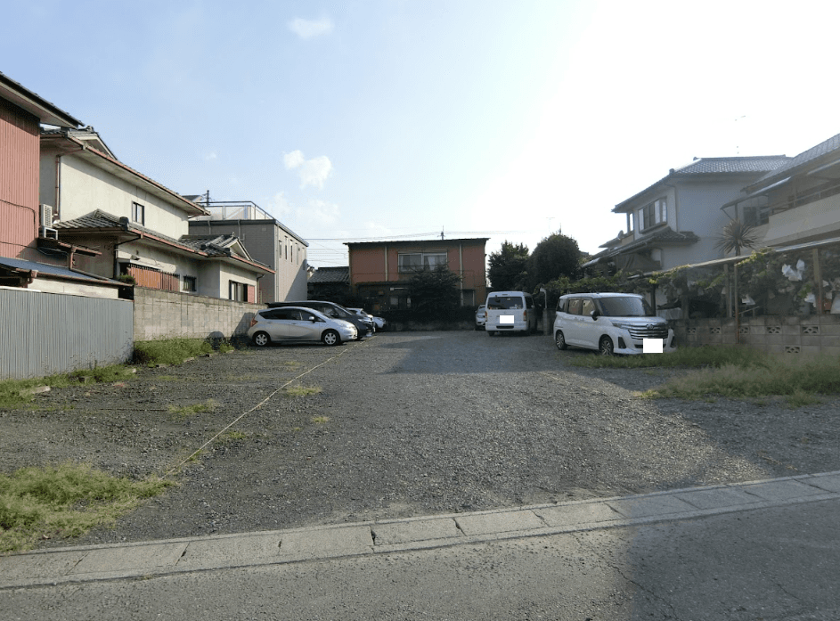 小沢駐車場(東）の外観・駐車場イメージ1枚目