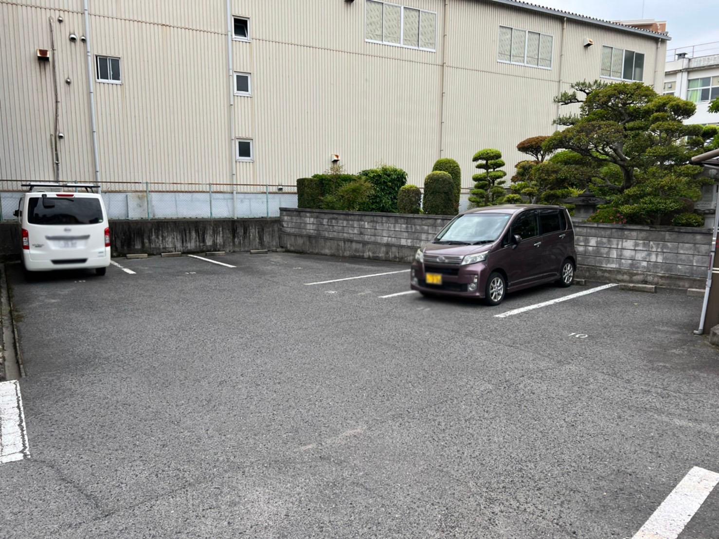 福地ガレージの外観・駐車場イメージ2枚目
