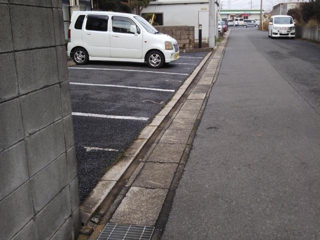 モナーロ(30198)の外観・駐車場イメージ1枚目