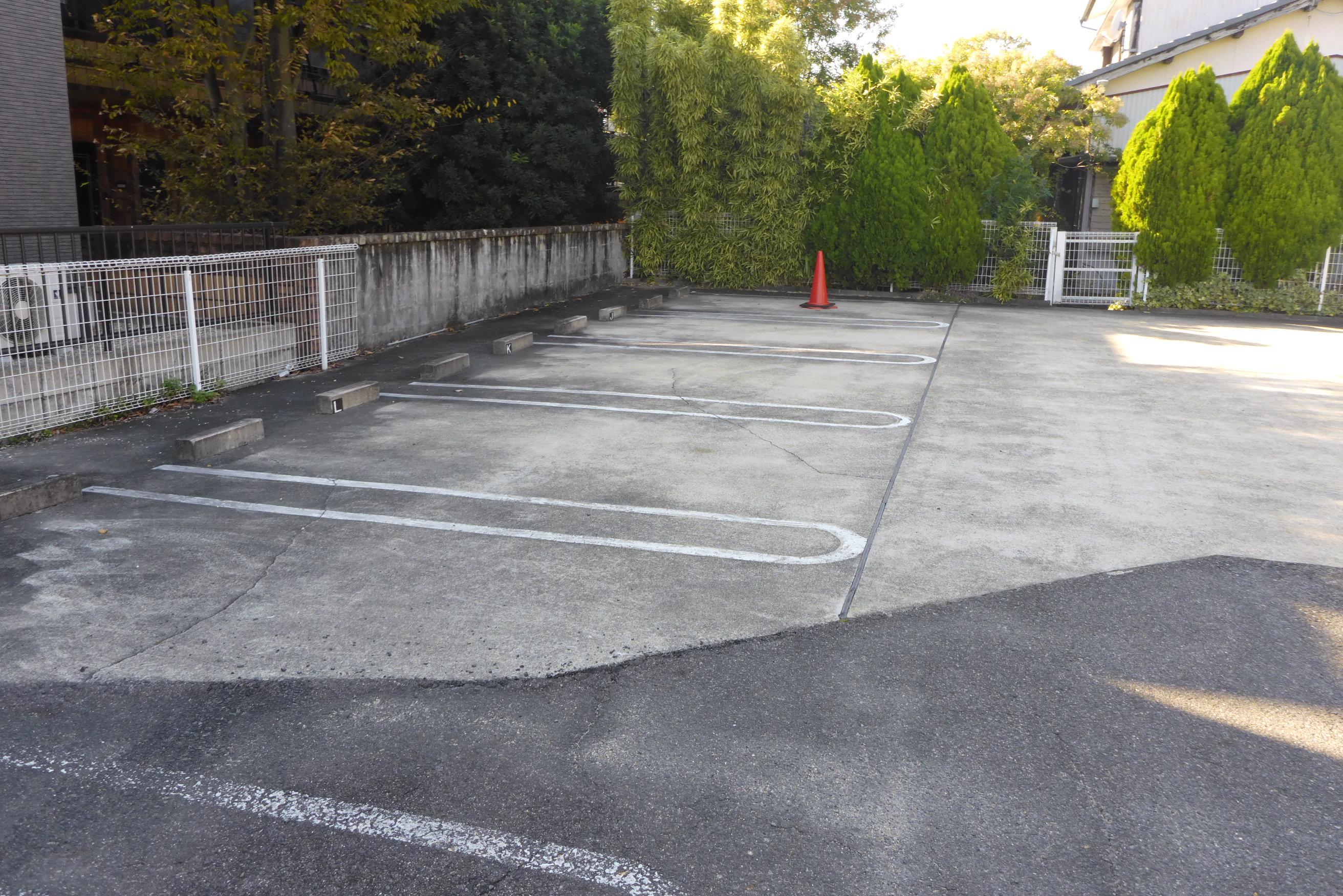 あすか駐車場の外観・駐車場イメージ2枚目