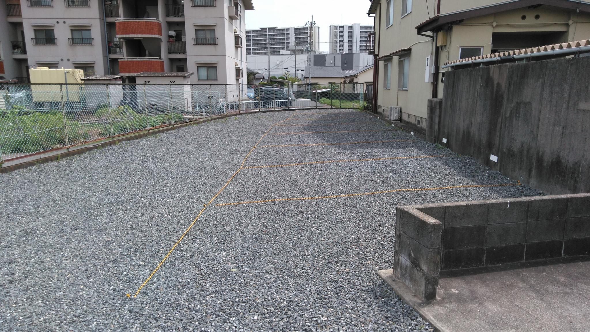 寺川第3ガレージの外観・駐車場イメージ1枚目