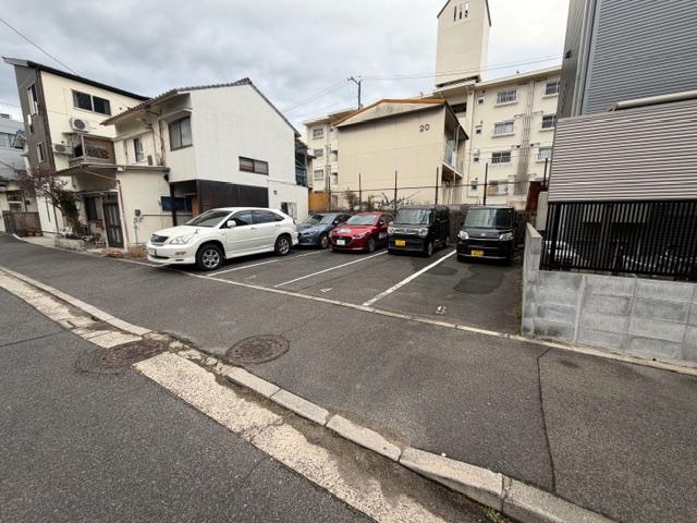 小川駐車場の外観・駐車場イメージ2枚目