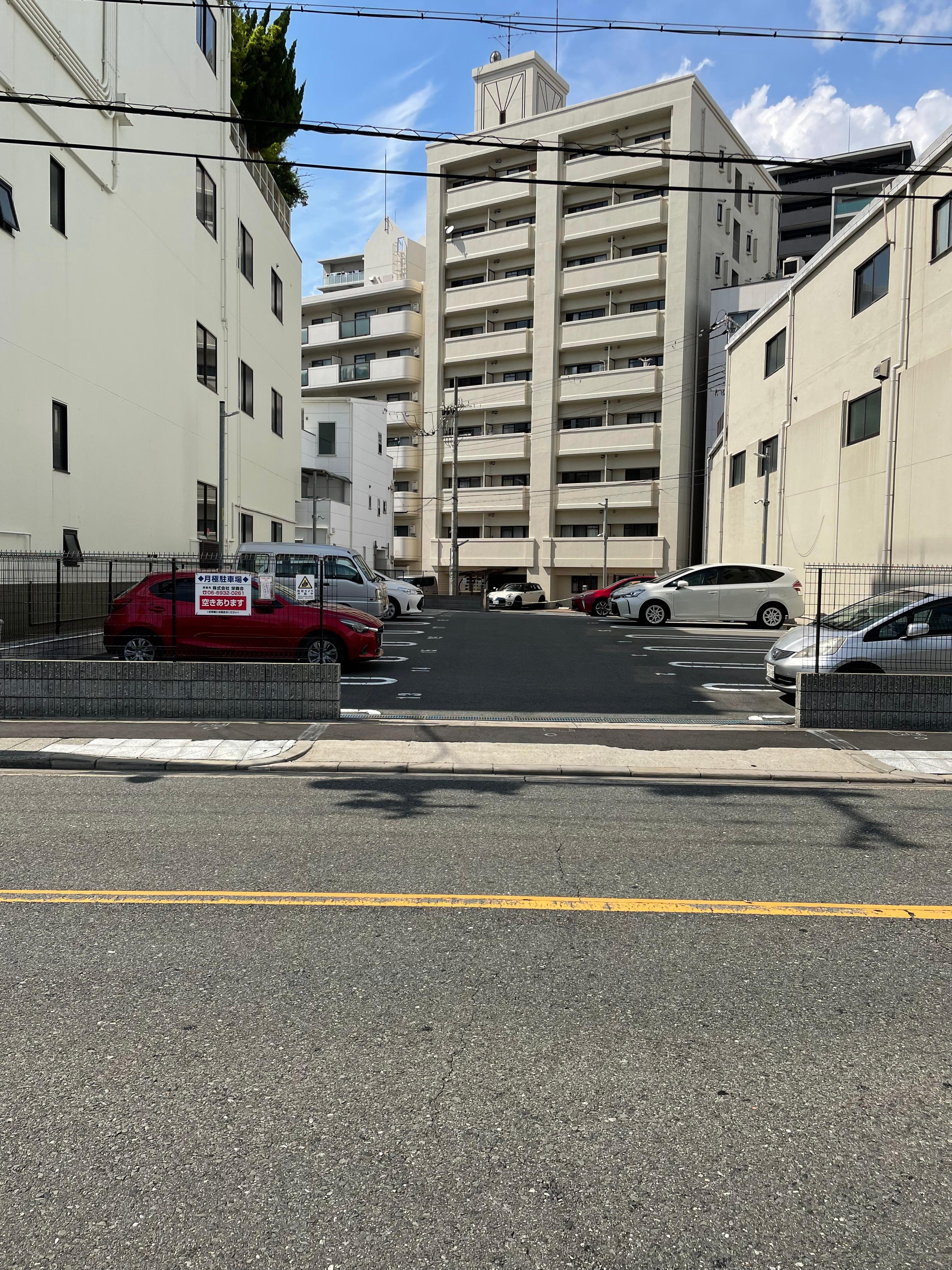 サカエモータープールの外観・駐車場イメージ3枚目