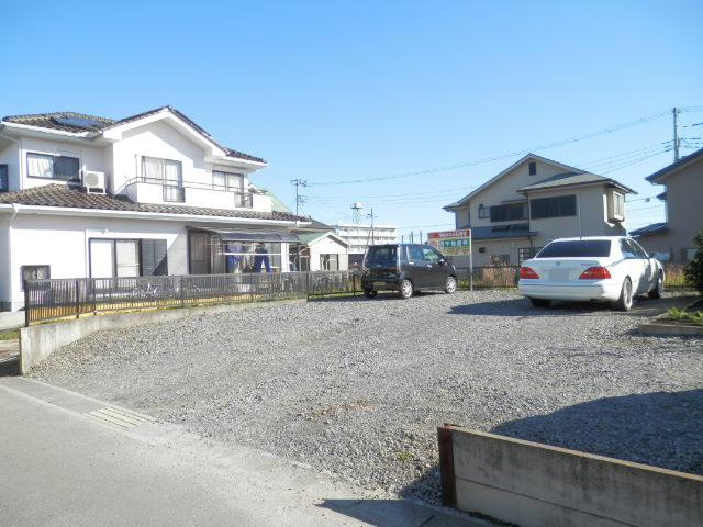 月極みなみ駐車場の外観・駐車場イメージ1枚目