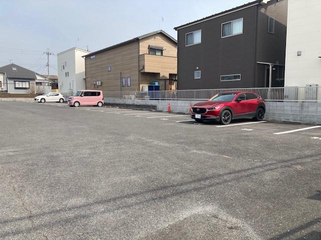学園通りガレージの外観・駐車場イメージ2枚目