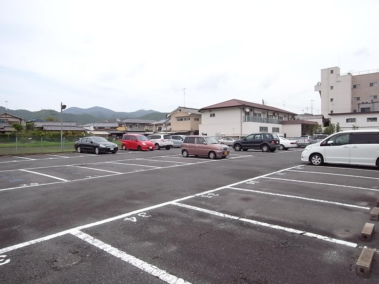 瀬戸川町ガレージの外観・駐車場イメージ1枚目