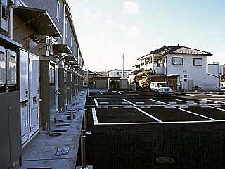エスト・リヴィエール(20464)の外観・駐車場イメージ1枚目