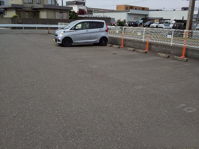 プレジール２２(23731)の外観・駐車場イメージ1枚目