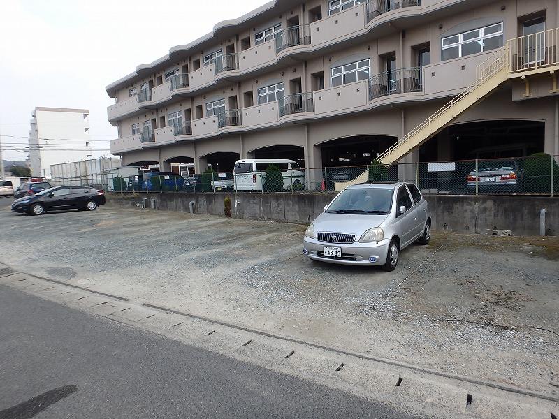 YASU駐車場の外観・駐車場イメージ2枚目