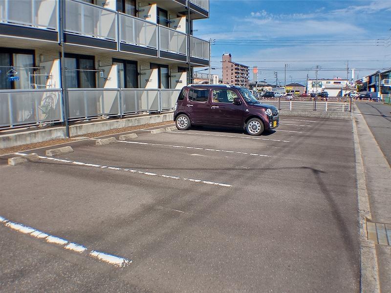 ＣＨＩ　ＹＯ(34685)の外観・駐車場イメージ1枚目