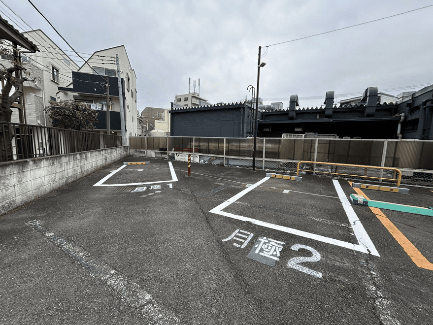 狛江東和泉１丁目の外観・駐車場イメージ2枚目