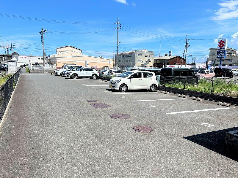 ビオラ(27595)の外観・駐車場イメージ1枚目