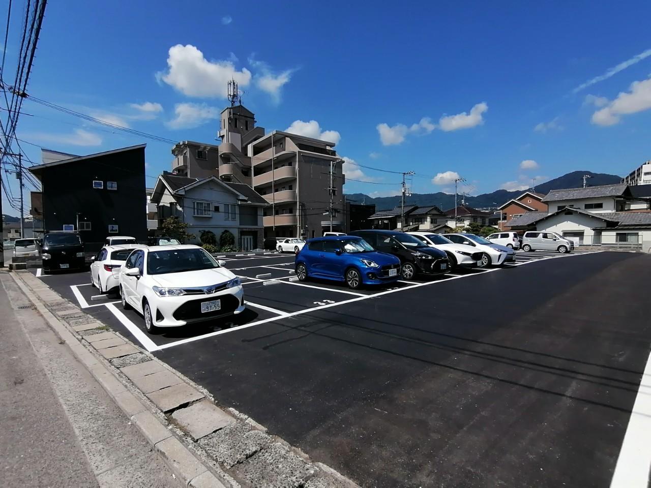 菅野ガレージの外観・駐車場イメージ1枚目