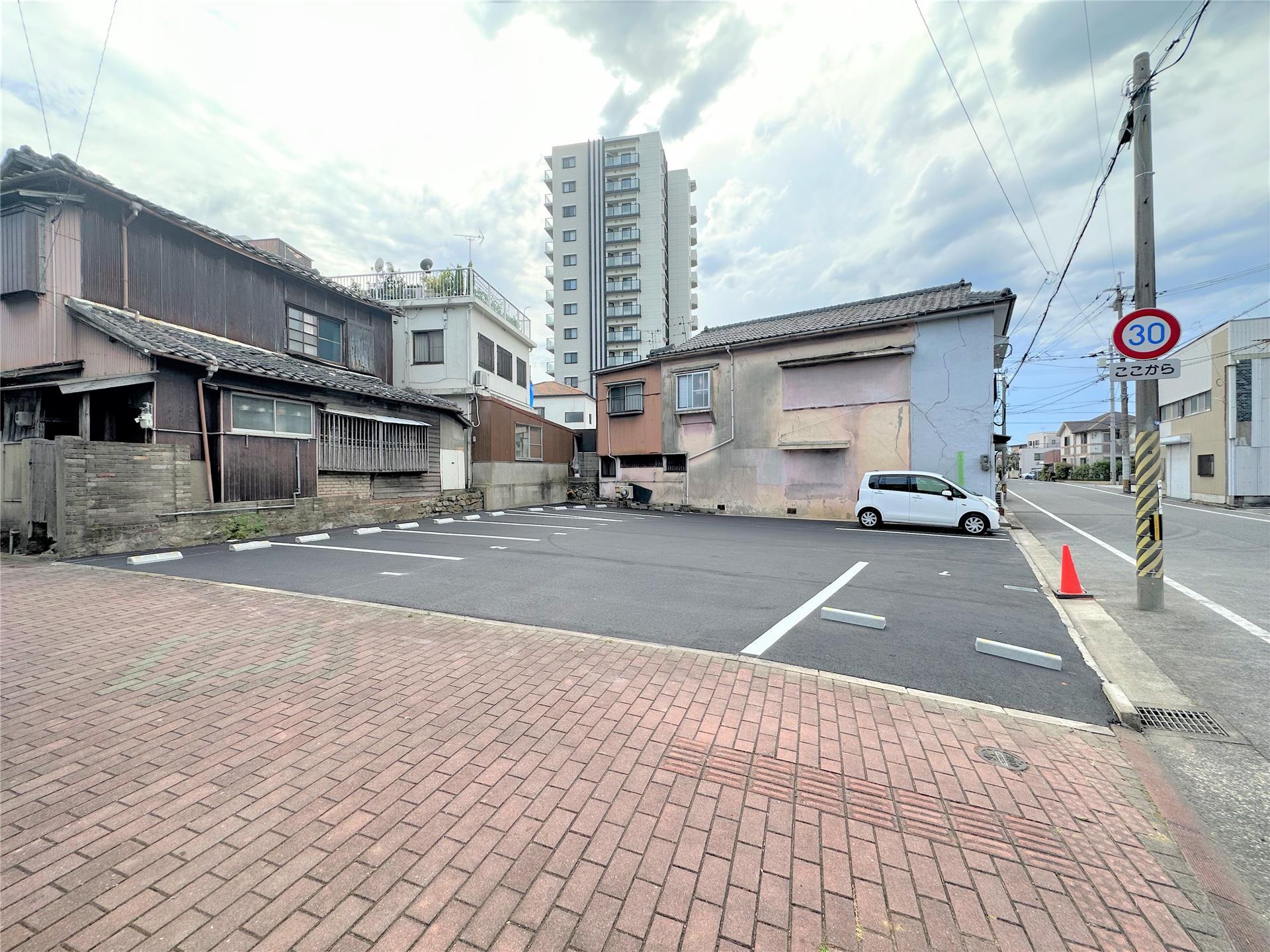 前田2丁目月極駐車場の外観・駐車場イメージ3枚目