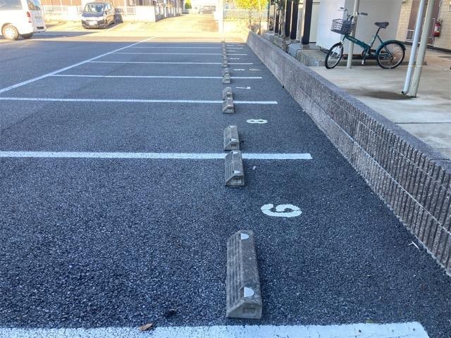 アバンティ(30272)の外観・駐車場イメージ2枚目