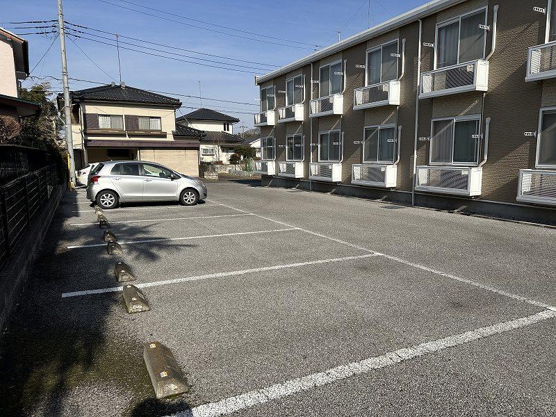 ヴィブアン(31760)の外観・駐車場イメージ1枚目