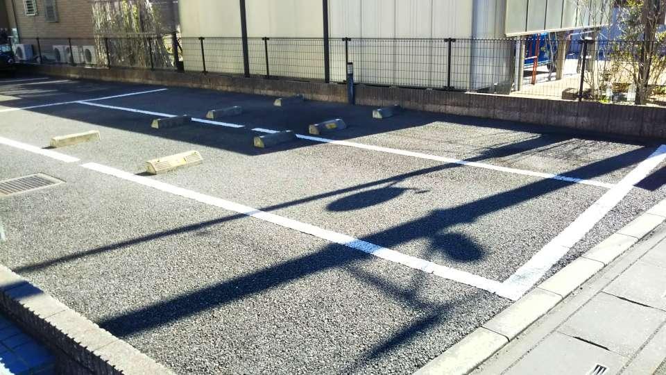 小川(36305)の外観・駐車場イメージ1枚目