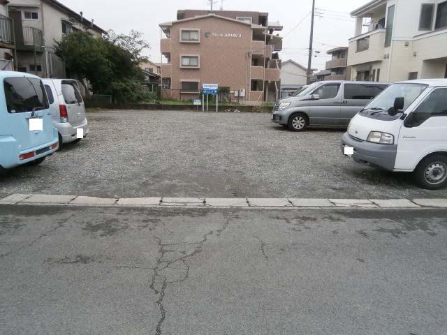 平野月極駐車場の外観・駐車場イメージ1枚目